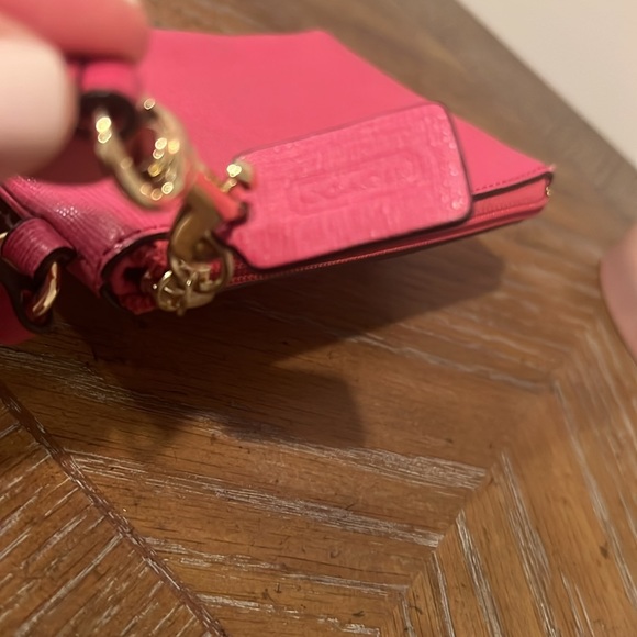 Genuine Coach Wristlet - Picture 4 of 5